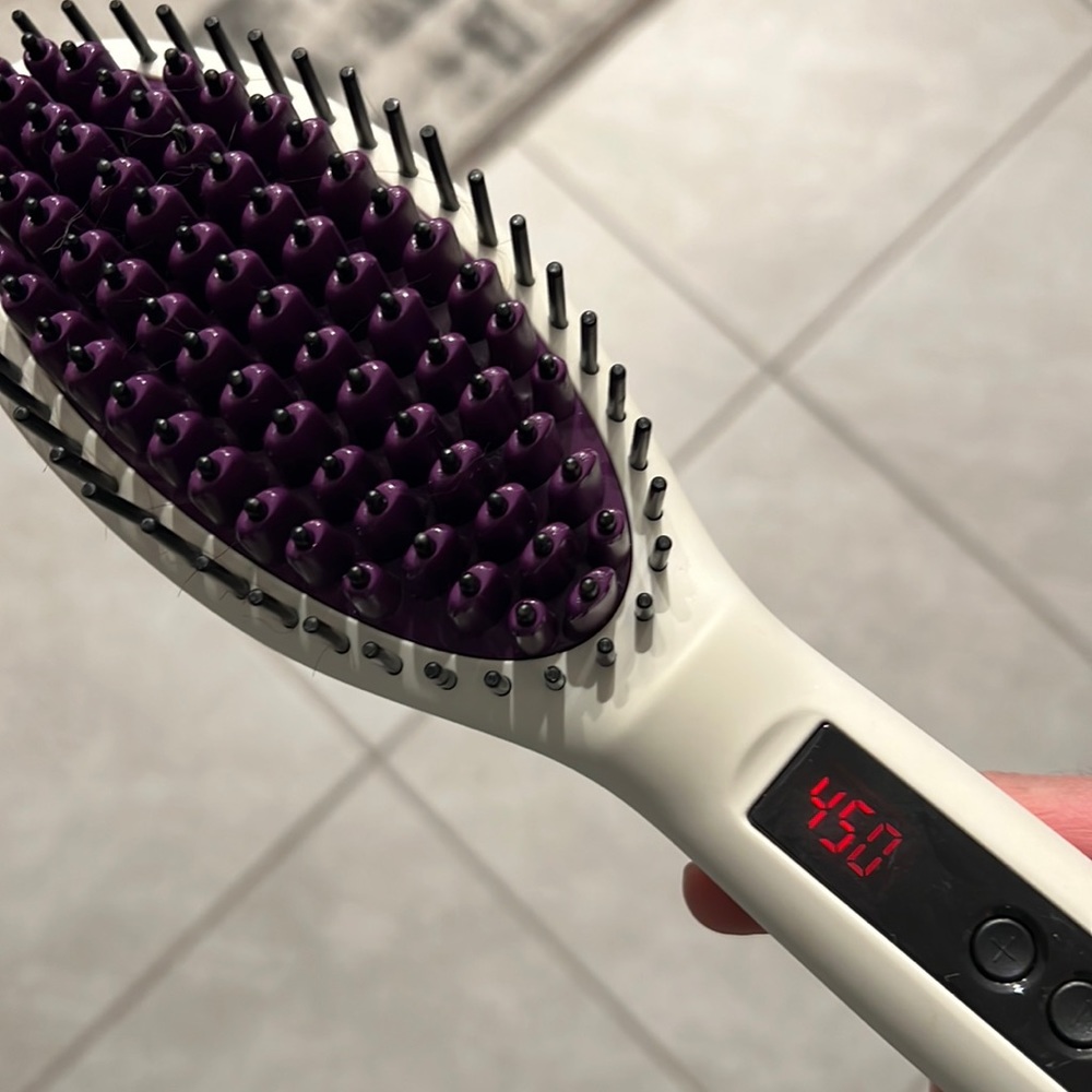 White and Purple Electric Hair Straightening Brush